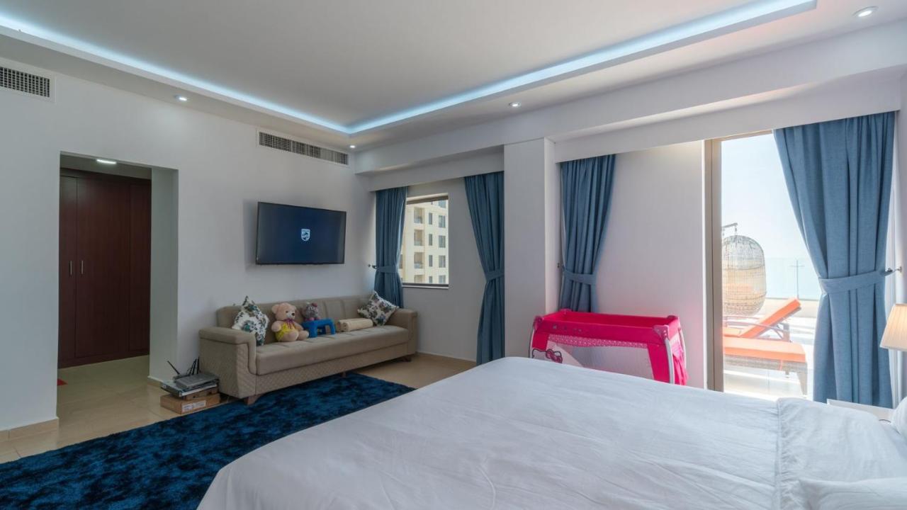 Jbr Penthouse With Terrace Pool Appartement Dubai Buitenkant foto