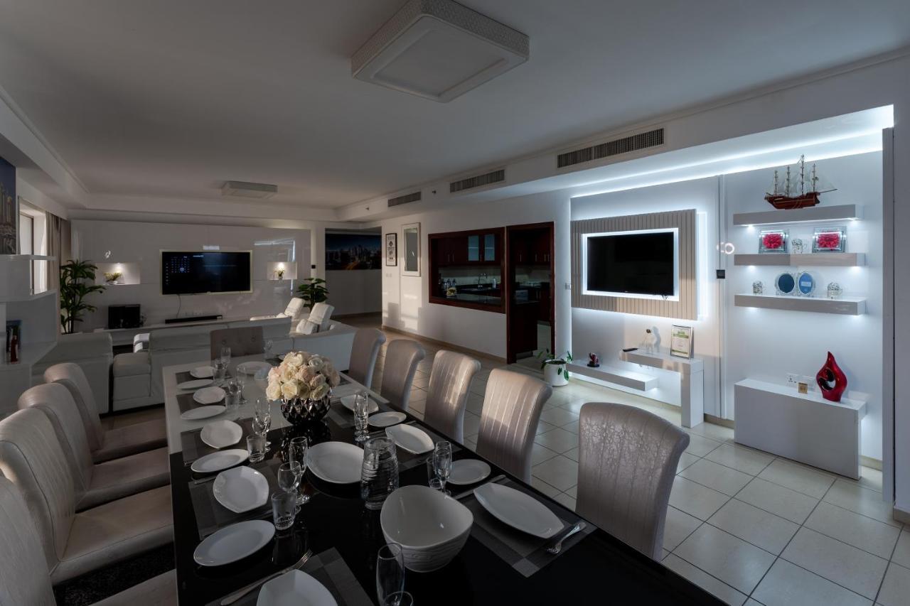 Jbr Penthouse With Terrace Pool Appartement Dubai Buitenkant foto